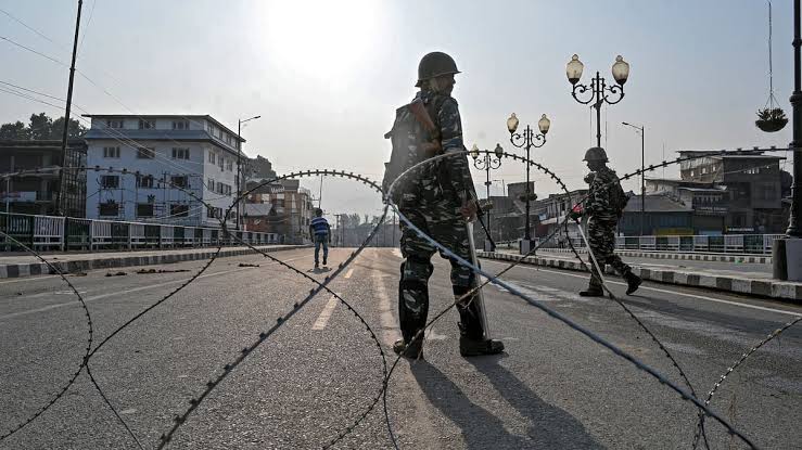 Bigwigs behind Kashmir skullduggery